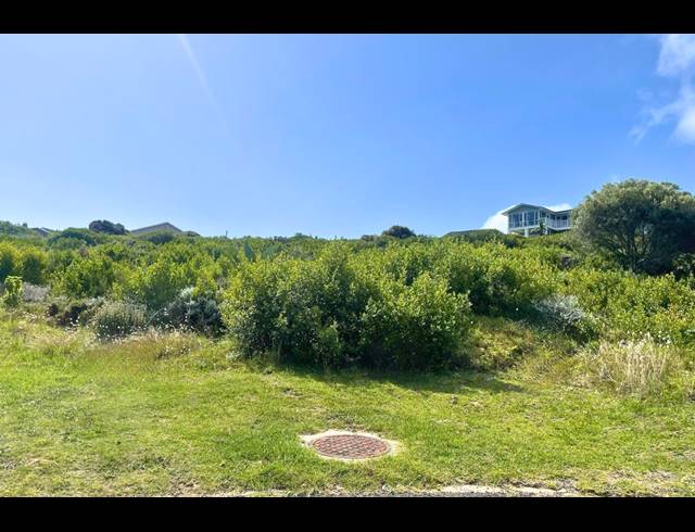 1,020M² VACANT LAND FOR SALE IN DANA BAY